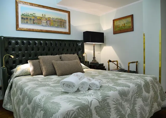 Regal House Capucci 6 4* Roma